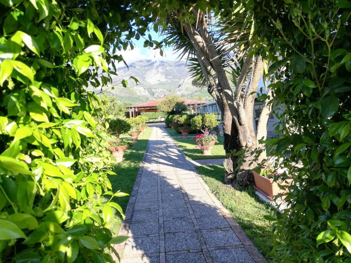Saturnia Garden Bed & Breakfast Spigno Saturnia Exterior photo